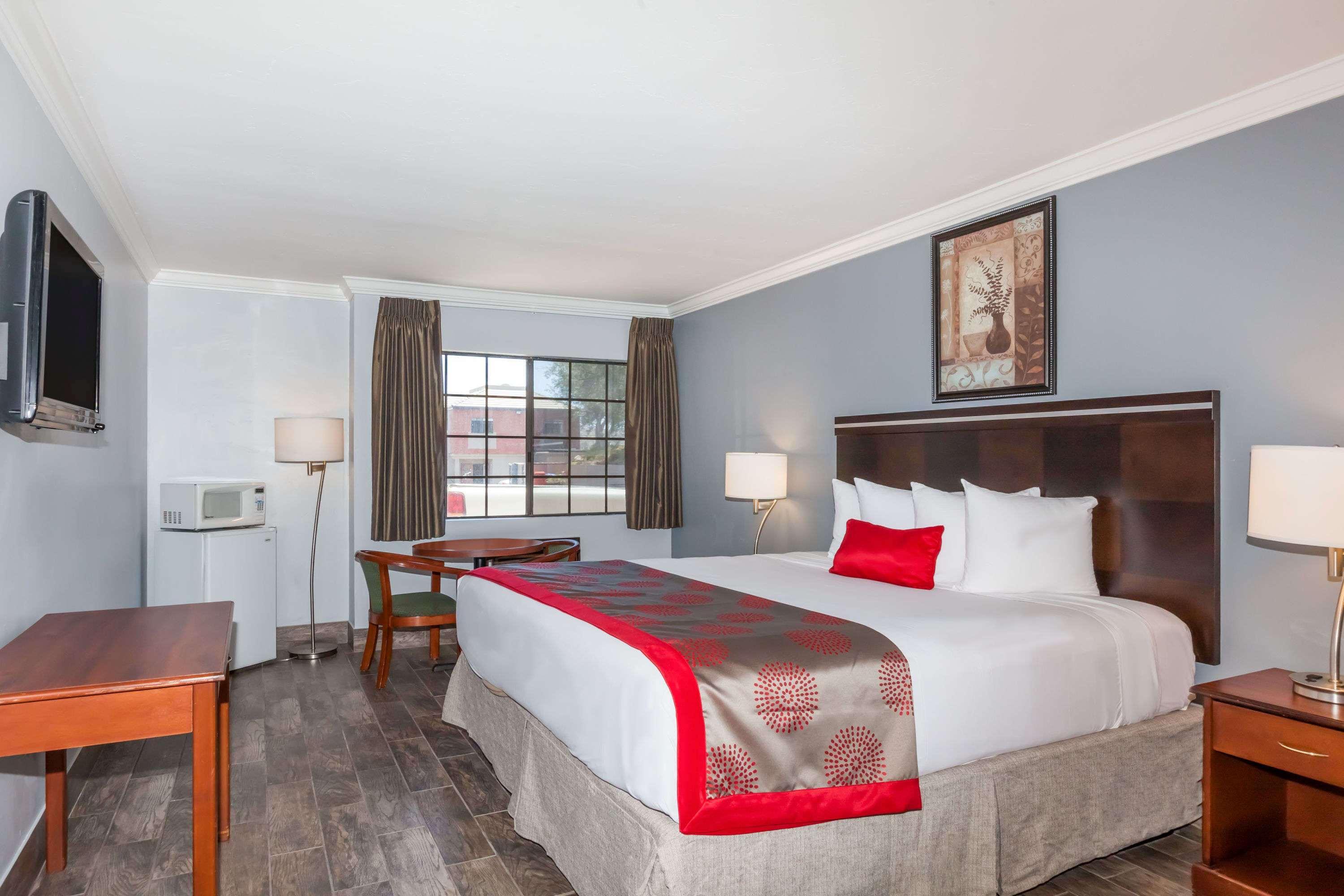 Ramada By Wyndham San Diego Poway Miramar Buitenkant foto
