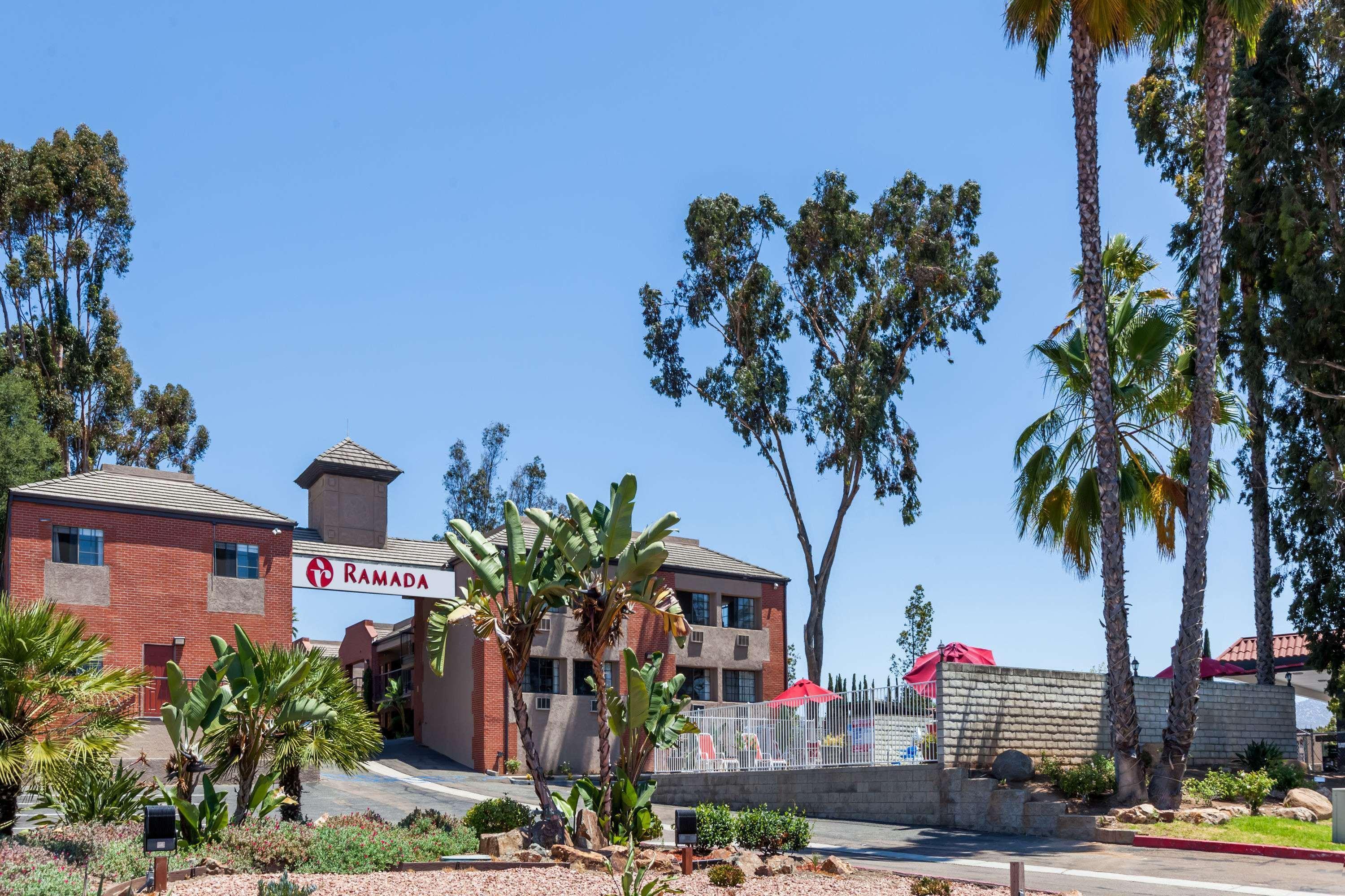 Ramada By Wyndham San Diego Poway Miramar Buitenkant foto