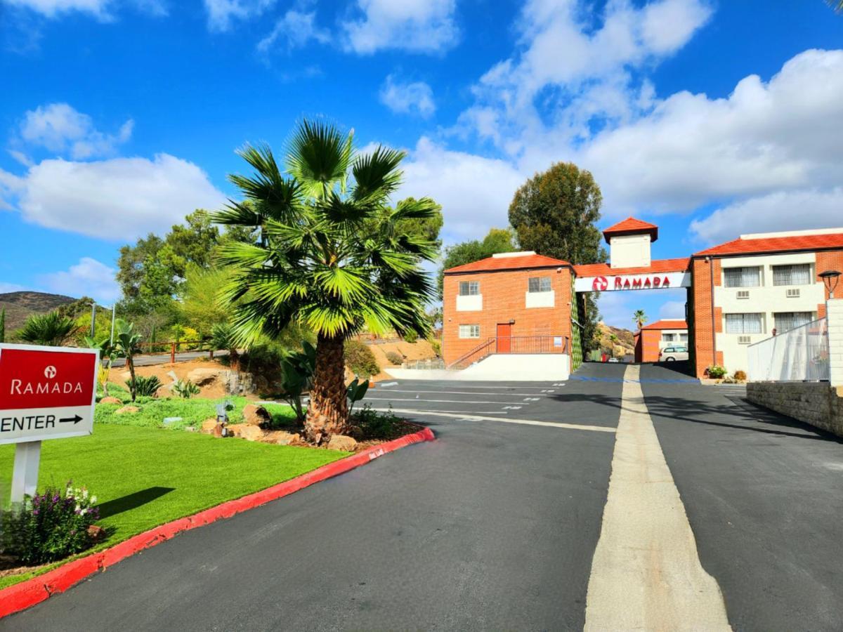 Ramada By Wyndham San Diego Poway Miramar Buitenkant foto