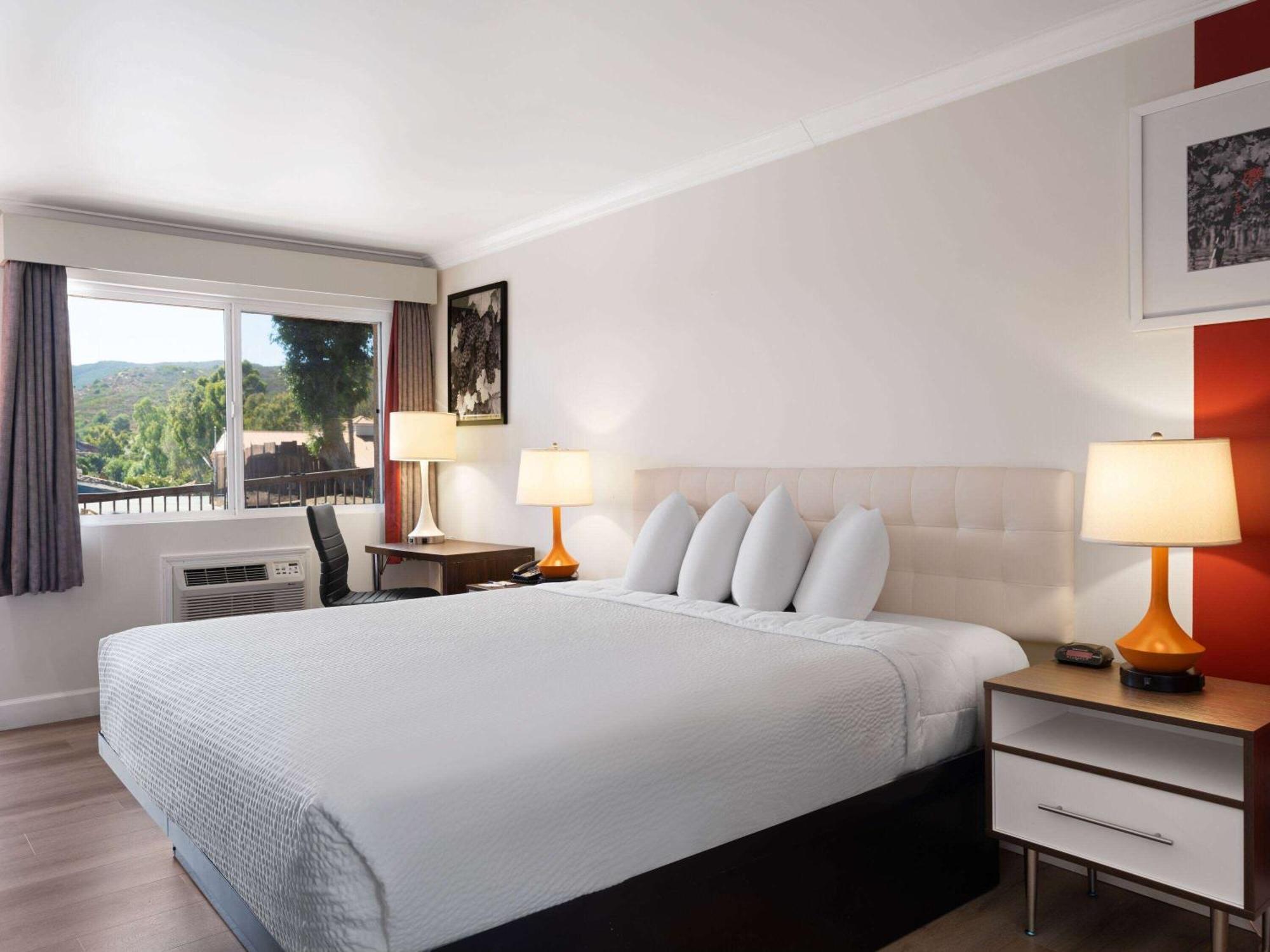 Ramada By Wyndham San Diego Poway Miramar Buitenkant foto