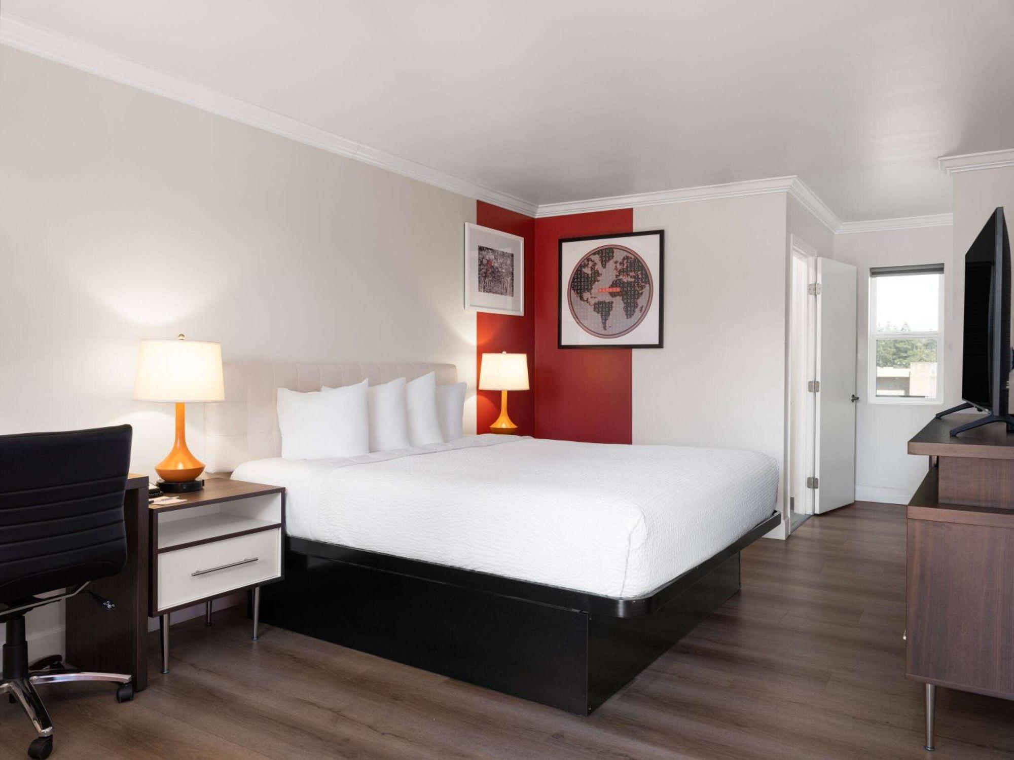 Ramada By Wyndham San Diego Poway Miramar Buitenkant foto